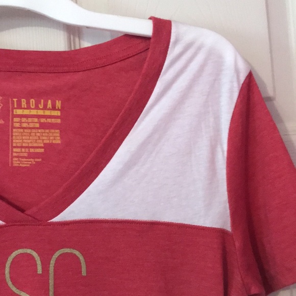USC Trojans V-Neck Graphic T-Shirt Women’s Small New with Defects NWD - Picture 4 of 12
